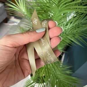 Van Cleef & Arpels original ribbon + paper bag